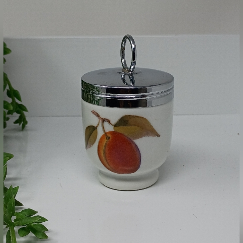 Royal Worcester Ceramic Kitchen Canister with Fruit Design - Picture 8 of 8
